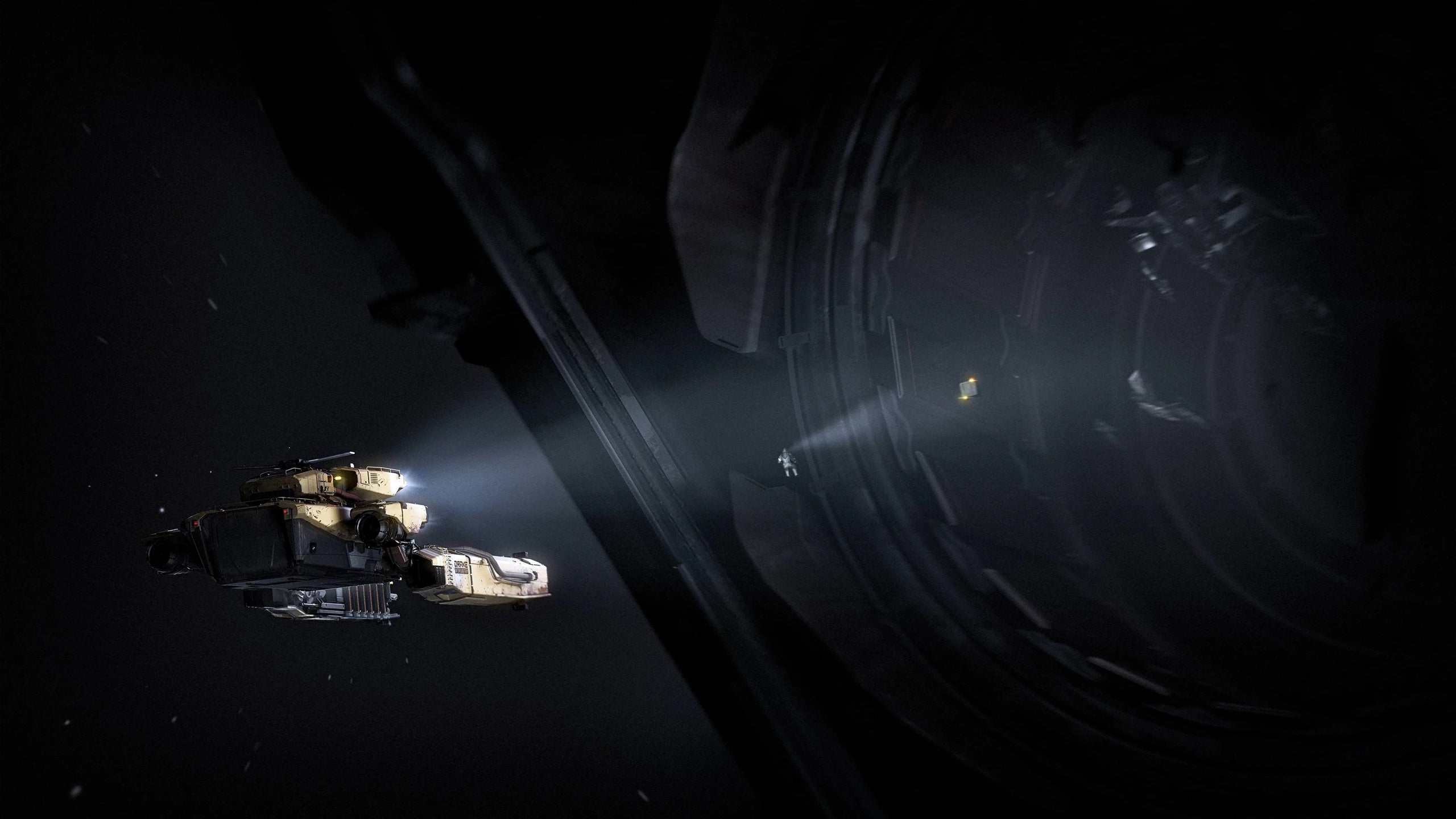 Vulture - Lone Box beside giant debris in Star Citizen